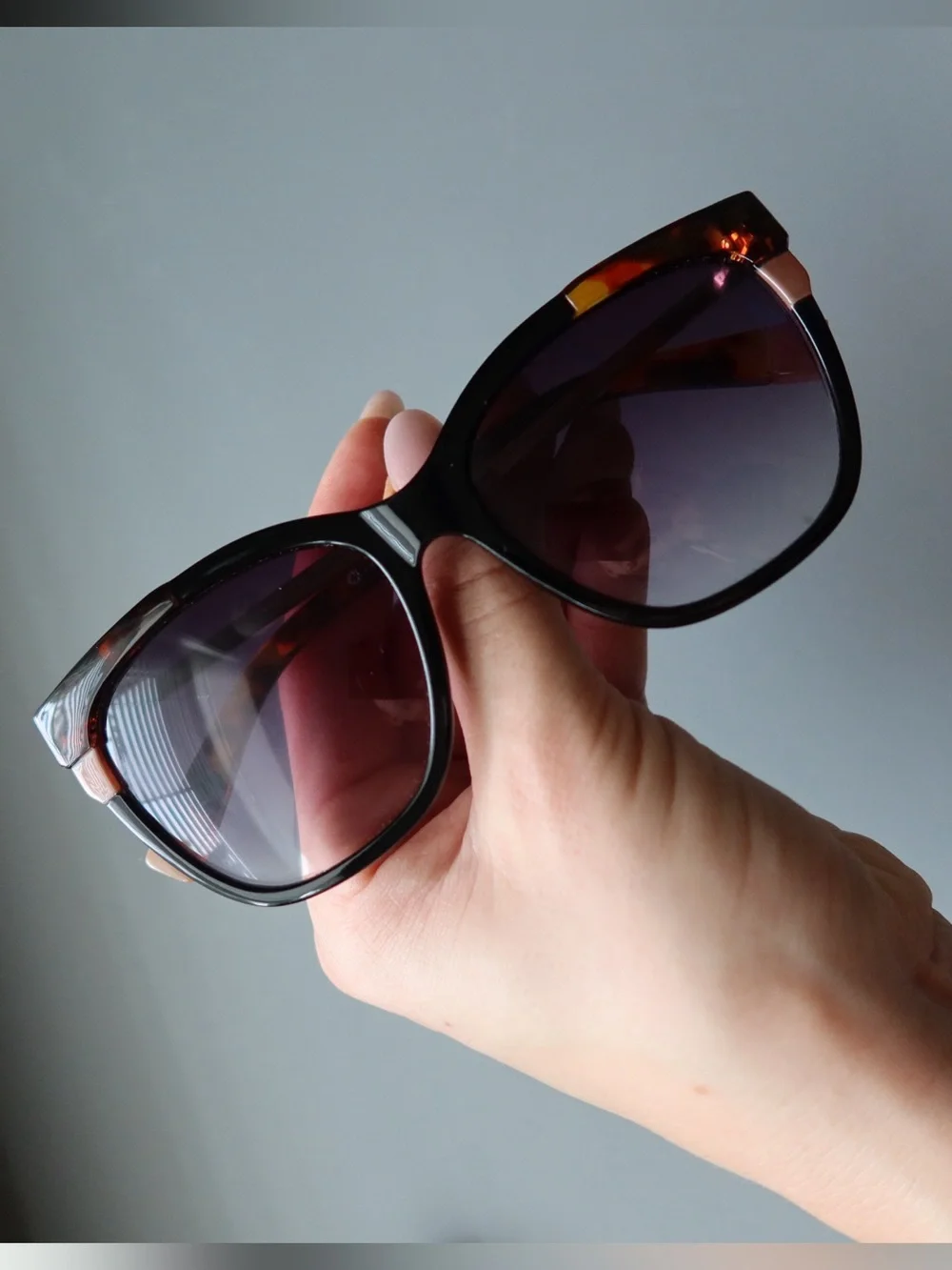 Oversized Cat Eye Sunglasses Black Tortoise Gold Tone
